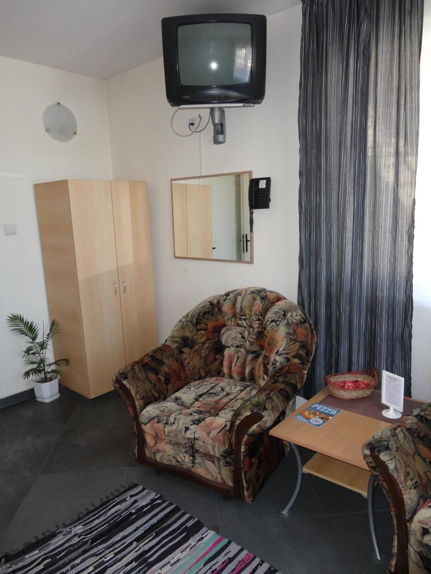 Avel Guest House София Экстерьер фото